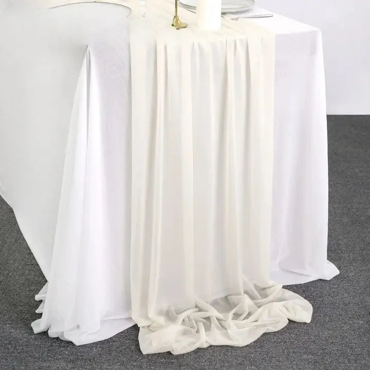 Chemin de table ivoire en voile transparent idéal pour décoration de table mariage ou événement