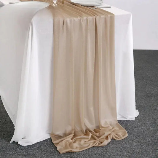 Chemin de table en organza beige clair pour décoration de table sobre et lumineuse