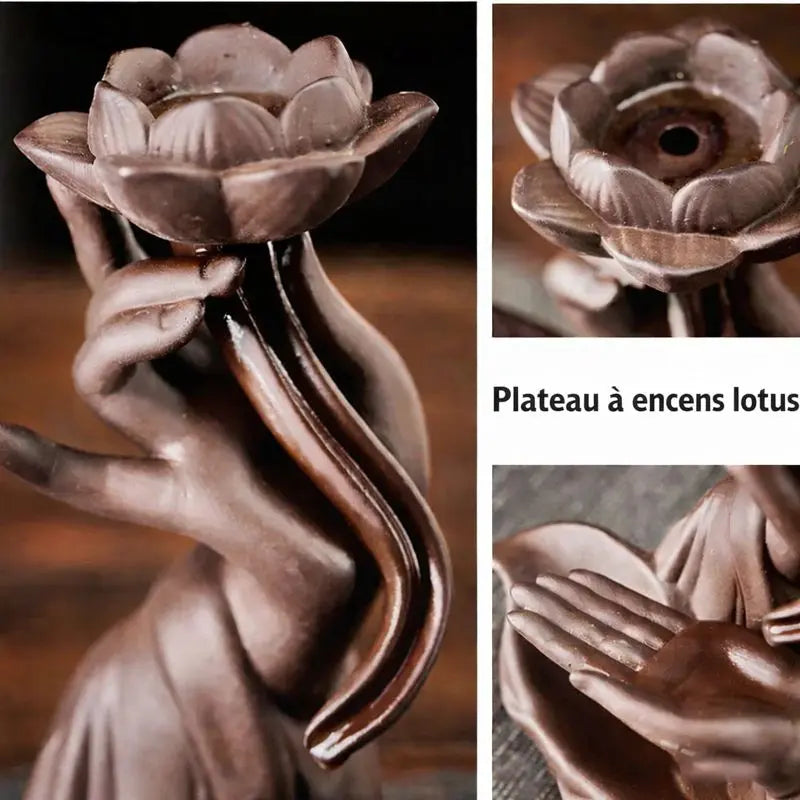 Plateau à encens en forme de lotus tenu par une main sculptée avec finition artistique.